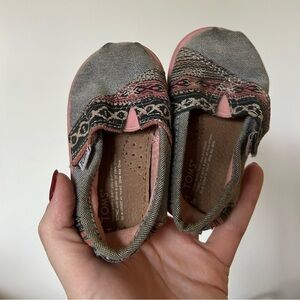 T4 Grey and Pink Toms